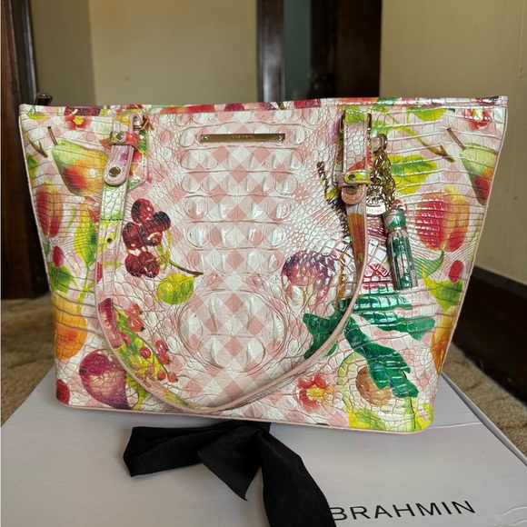 Brahmin med Asher Tote!